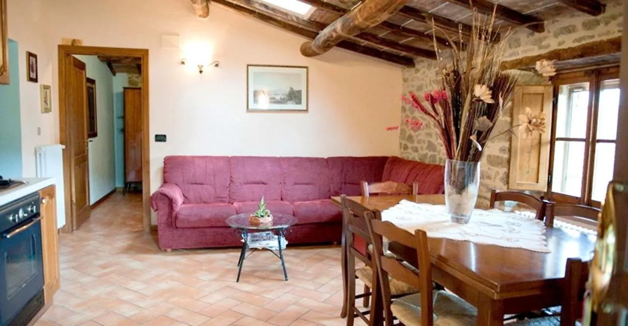 Charming Apartment In Caprese Michelangelo, Shared Pool. アレッツォ イタリア
