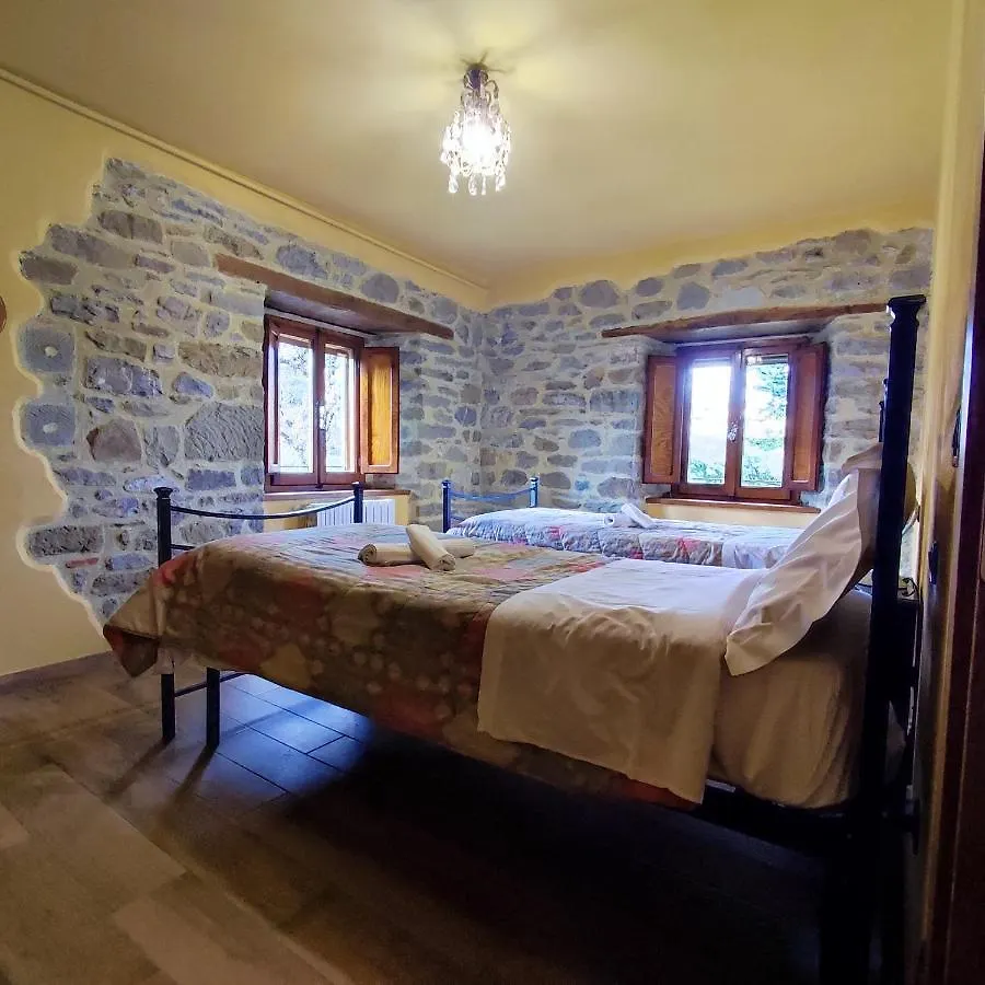 Charming Apartment In Caprese Michelangelo, Shared Pool. アレッツォ 0*,