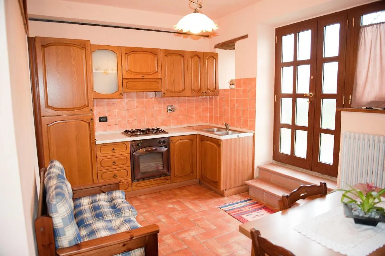 Charming Apartment In Caprese Michelangelo, Shared Pool. アレッツォ