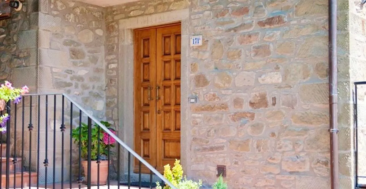 Charming Apartment In Caprese Michelangelo, Shared Pool. アレッツォ 0*,  イタリア